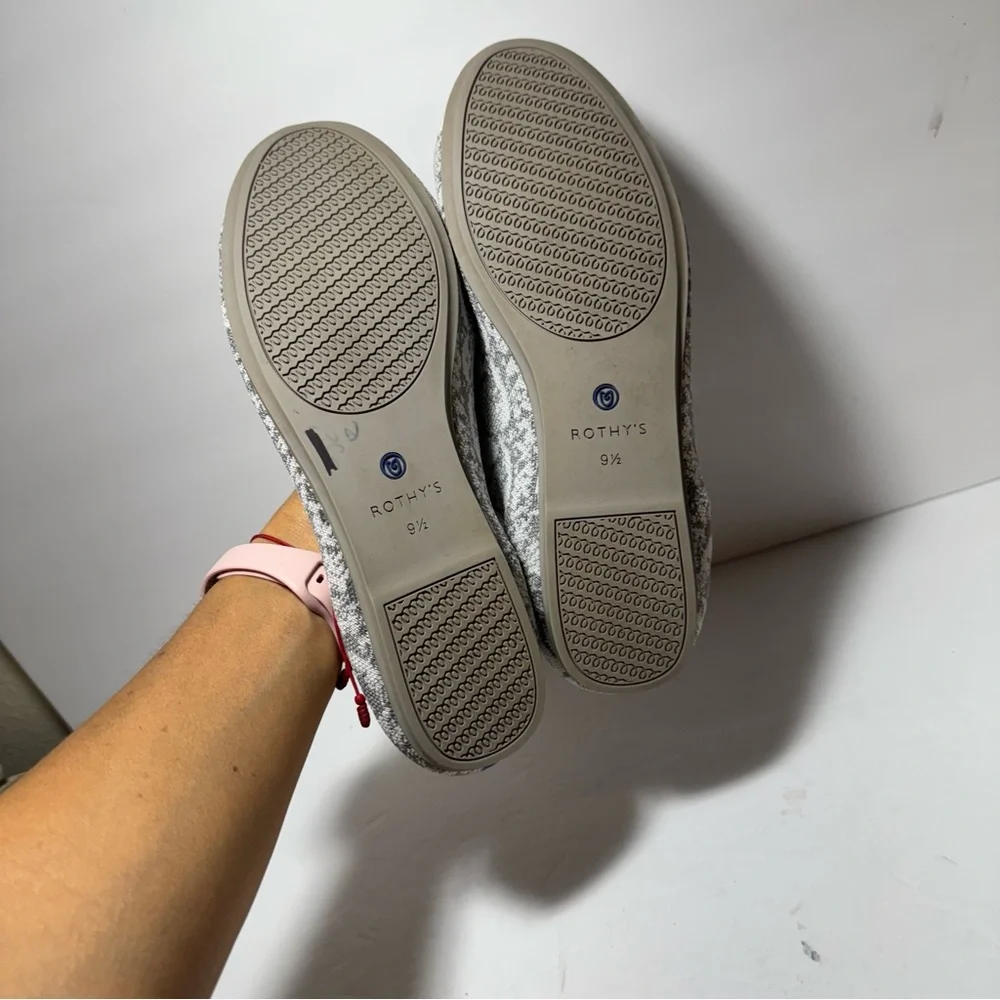 Rothy’s The Loafer Ivory Grey Snake Women's Round Toe Slip on Flats Size 9.5